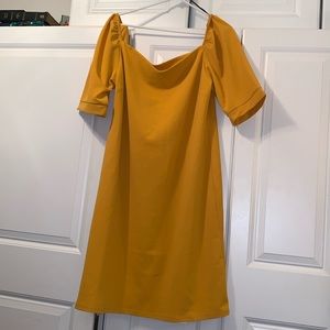 Off the shoulder dress women’s size XL in beautiful mustard color